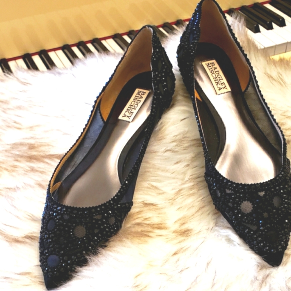 Badgley Mischka black embellished/lace flats S9